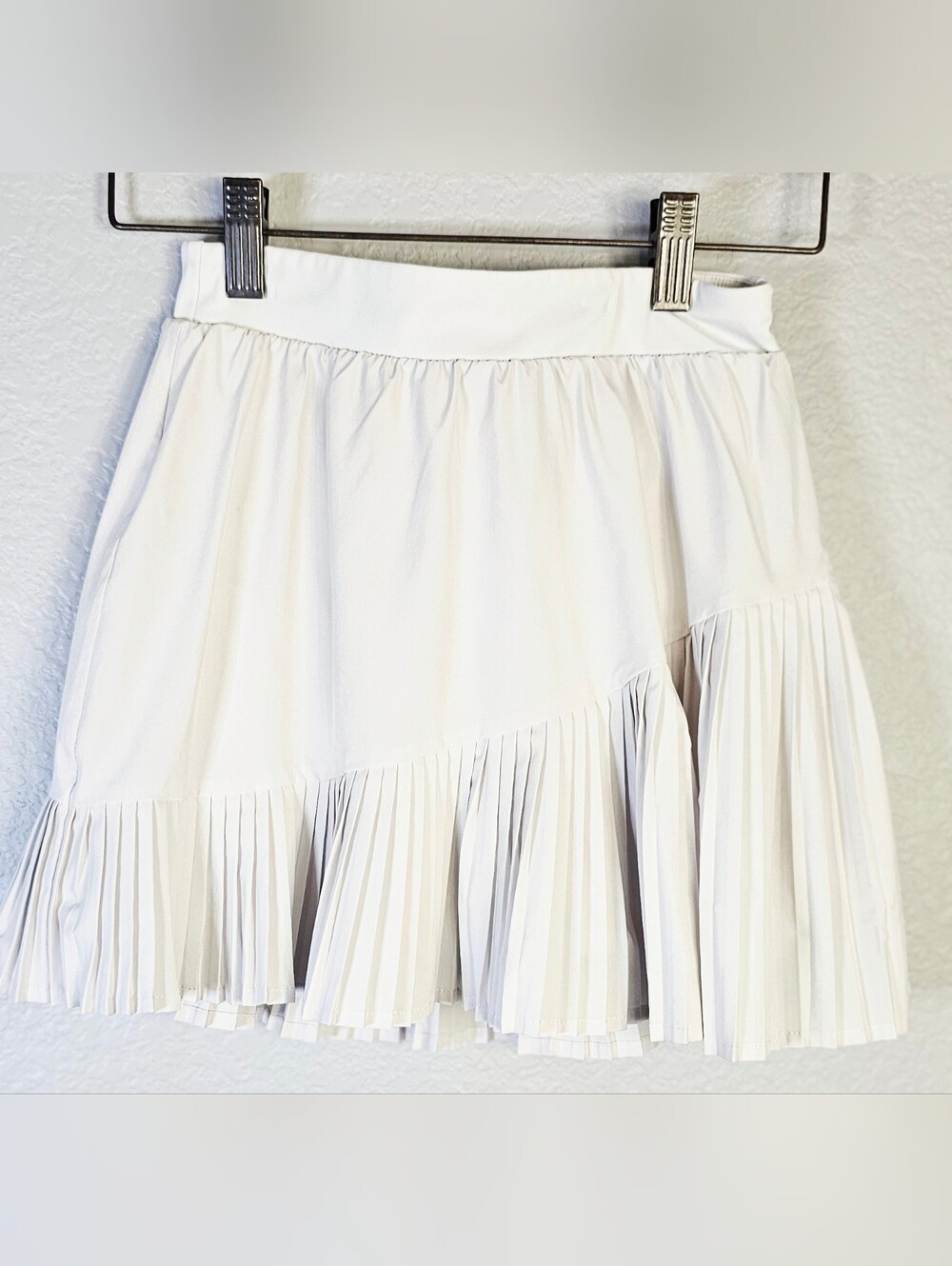 SPANX Yes Pleats 14” Skort XS Light Gray Tennis Golf Pickleball